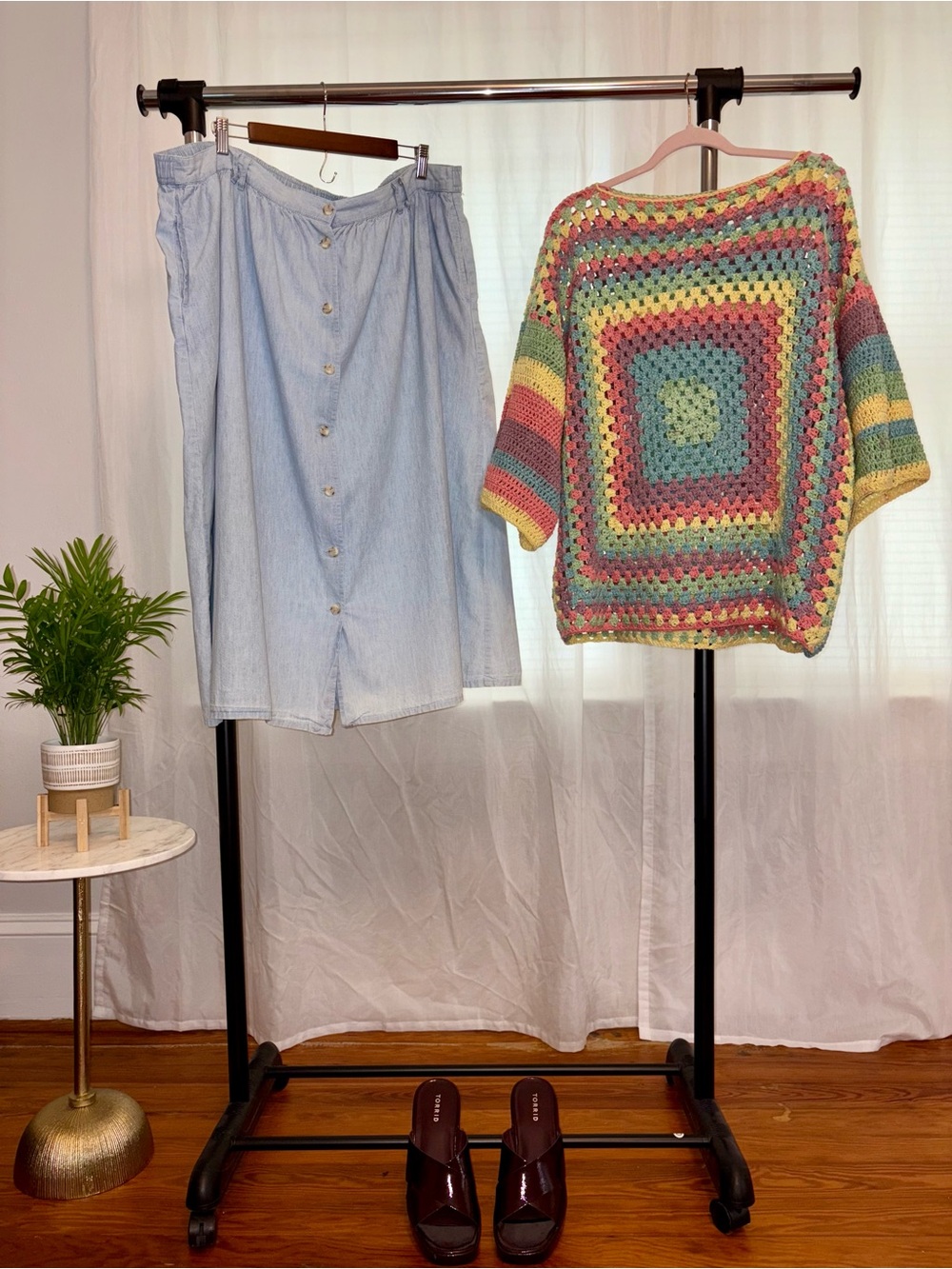 Plus size 3X/4X Crochet Granny Top NWT + Vintage Denim Skirt STYLED BUNDLE